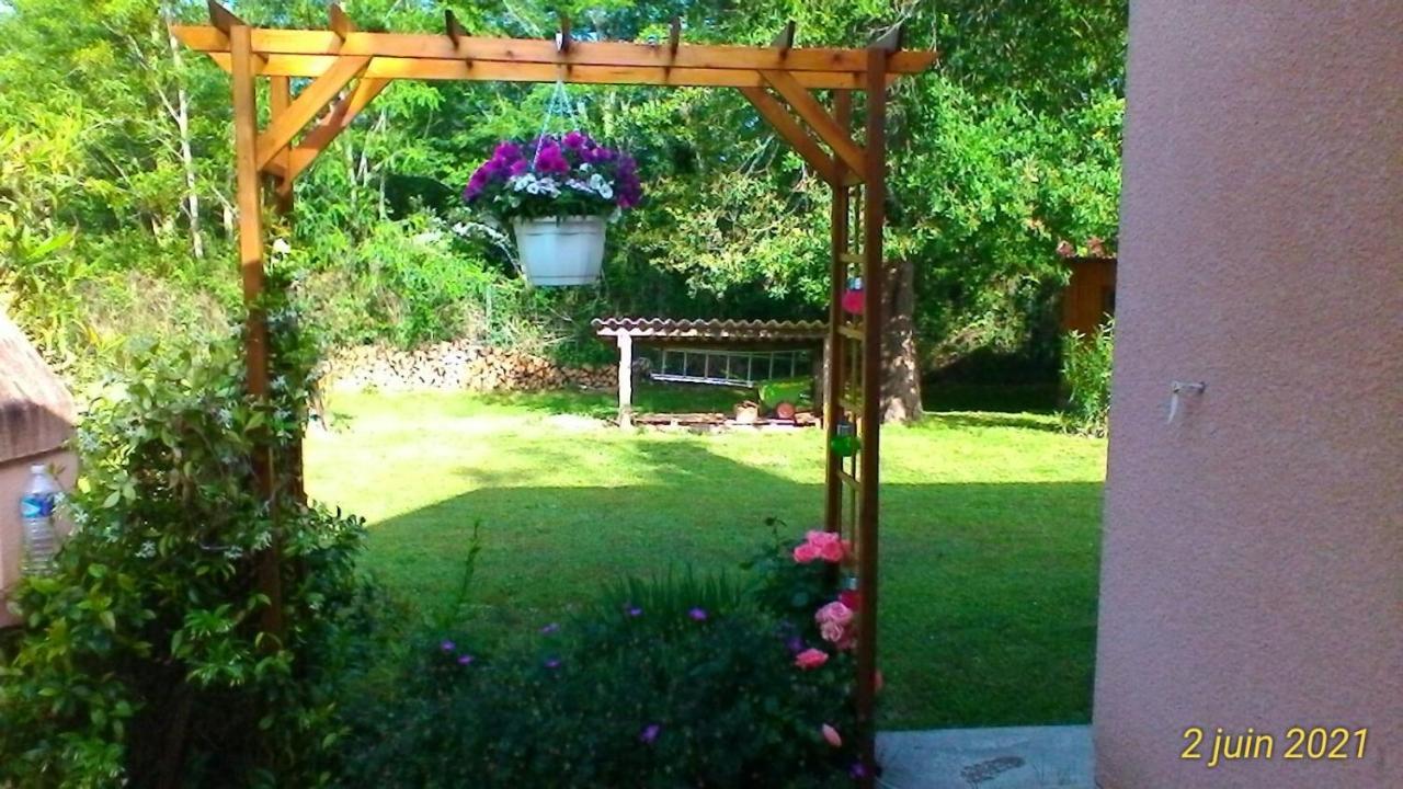 Saint-Pierre-du-Mont  Le Clos Des Palombes Wifi Climatisation מראה חיצוני תמונה
